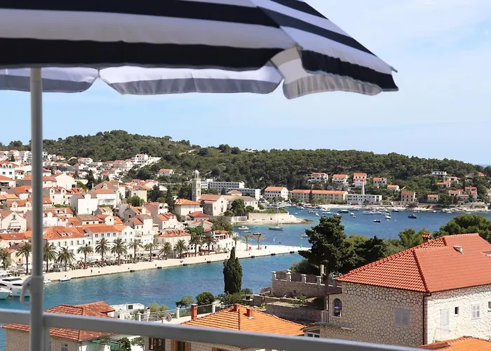 Apartmán With A Parking Space Hvar - 5687 Hvar Town