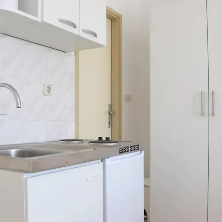 With A Parking Space Hvar - 5687 Apartman