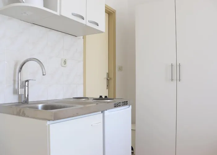 With A Parking Space Hvar - 5687 Apartamento